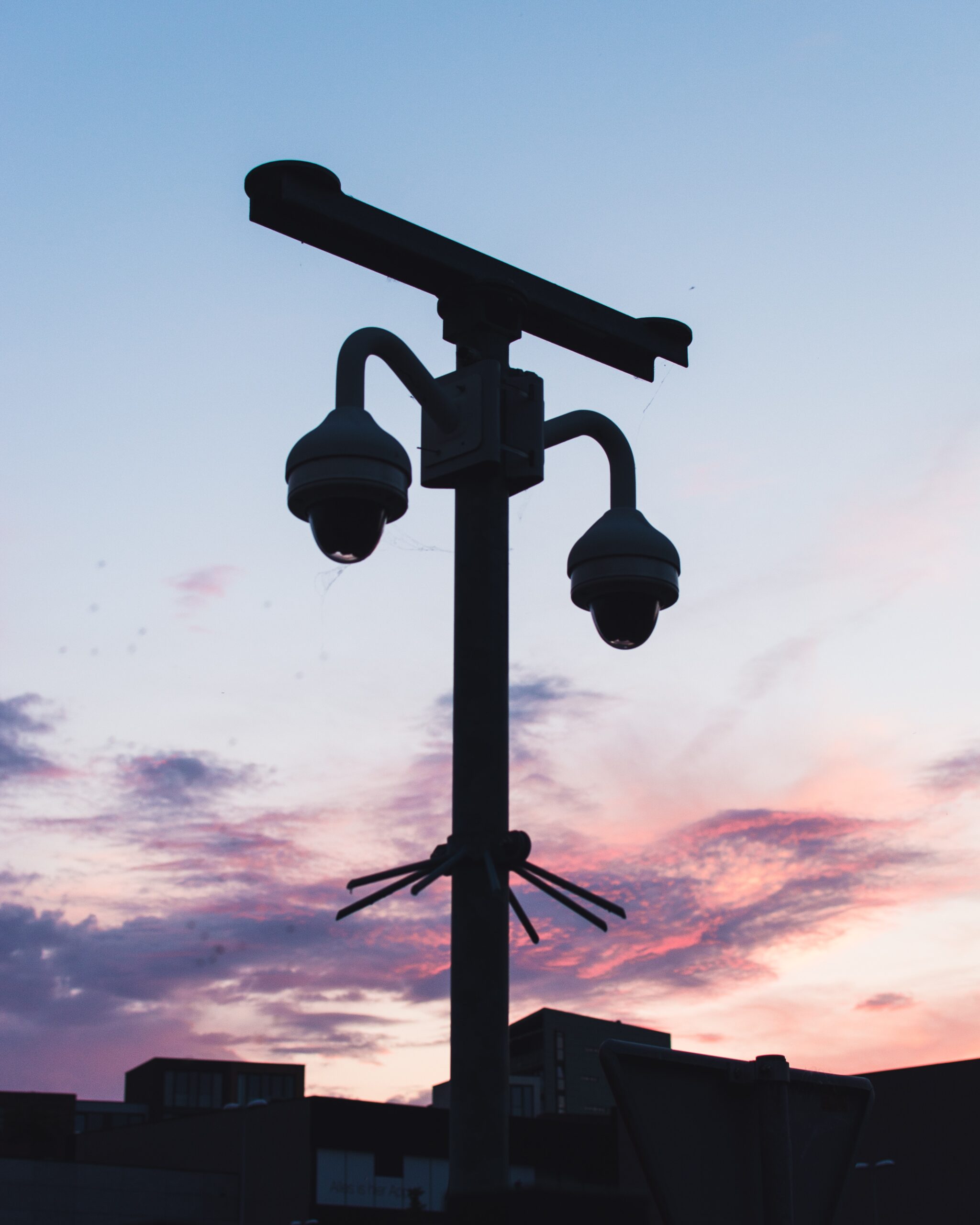Säkerhet vs. Integritet: En genomgång av kameraövervakning